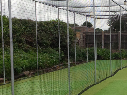 FIXED CAGE NETTING Banner
